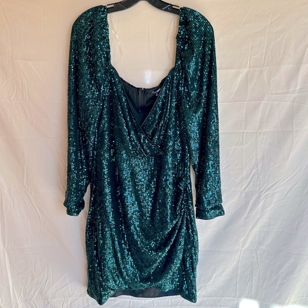 Fashion Nova green sequin long sleeve dress
